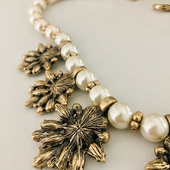 Vintage Banana Republic Rhinestone Statement Necklace - Picture 9 of 16